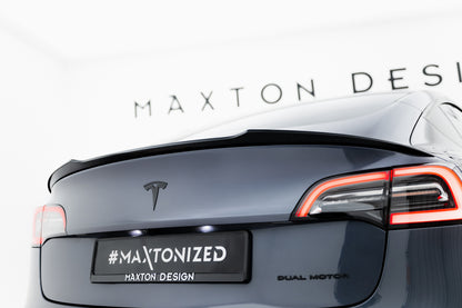 Spoiler cap Tesla Model 3