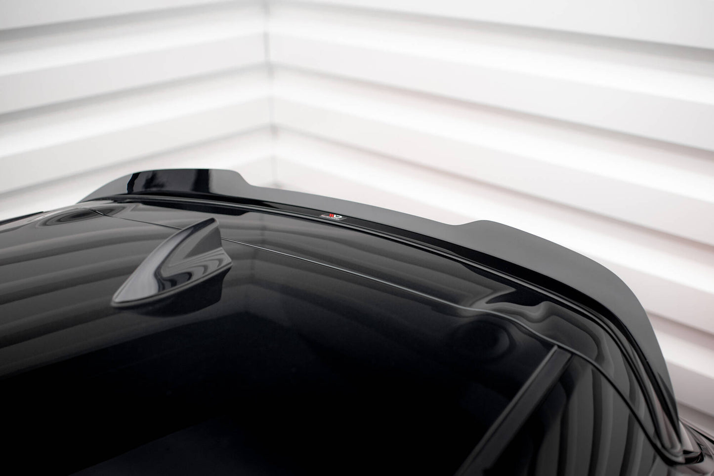 Spoiler cap Toyota Corolla XII Hatchback