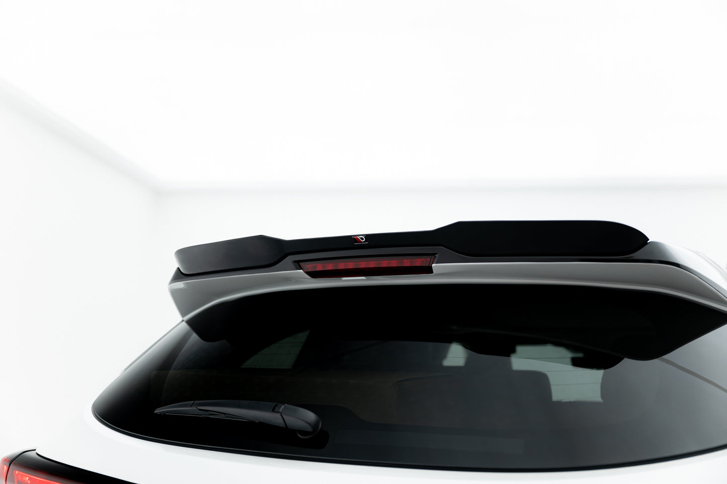 Spoiler cap Toyota Highlander Mk4