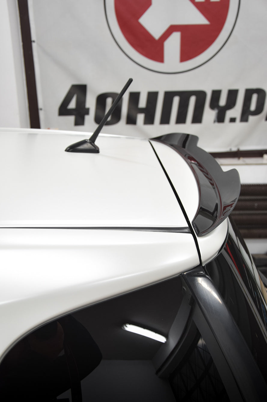 Spoiler cap Toyota IQ