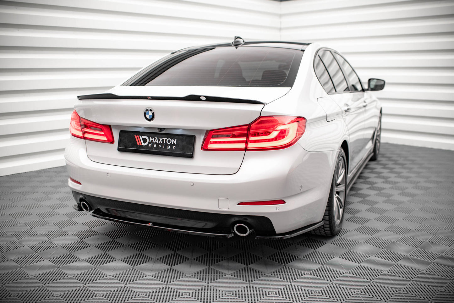 Spoiler cap V.1 BMW 5 Sedan G30