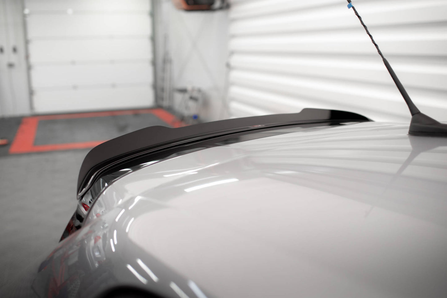 Spoiler cap V.2 Peugeot 208 Mk2