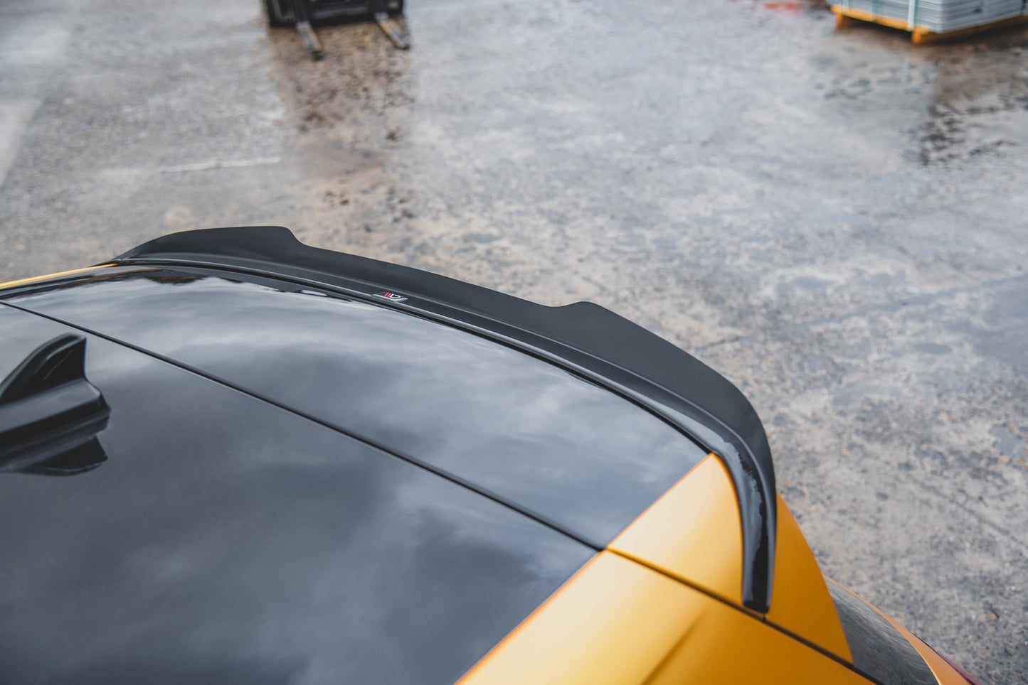 Spoiler cap V.2 Volkswagen Golf Mk8