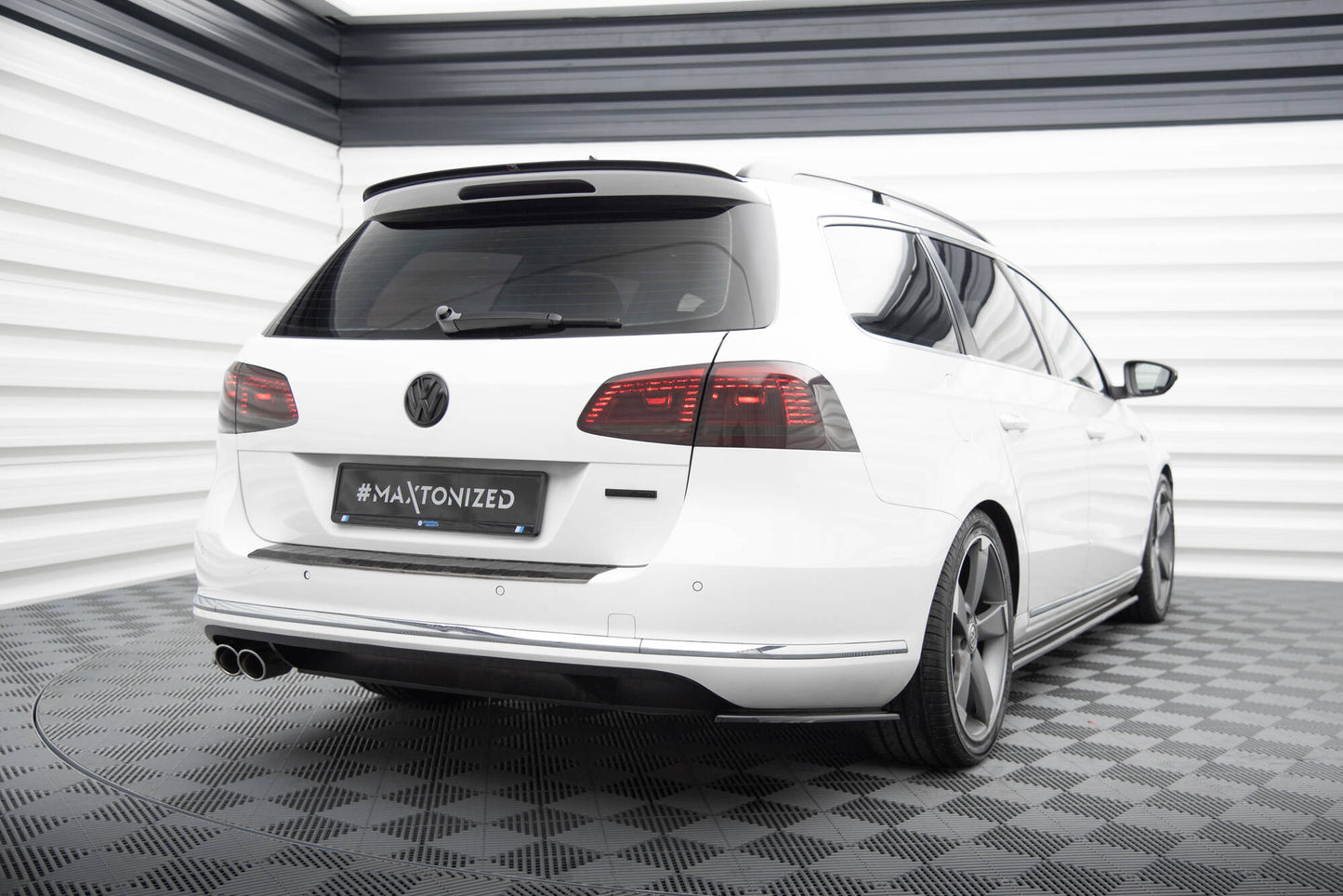 Spoiler cap Volkswagen Passat Variant B7