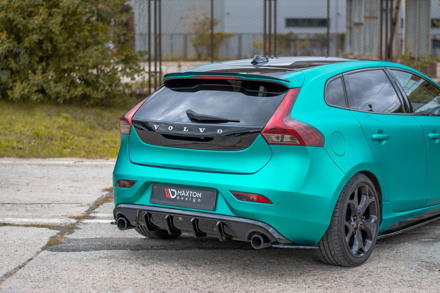 Spoiler cap Volvo V40