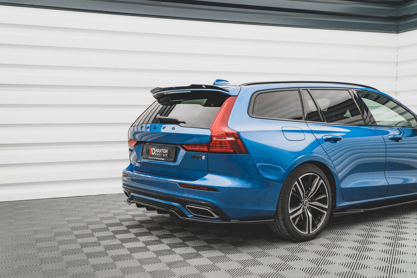 Spoiler cap Volvo V60 R-Design Mk2