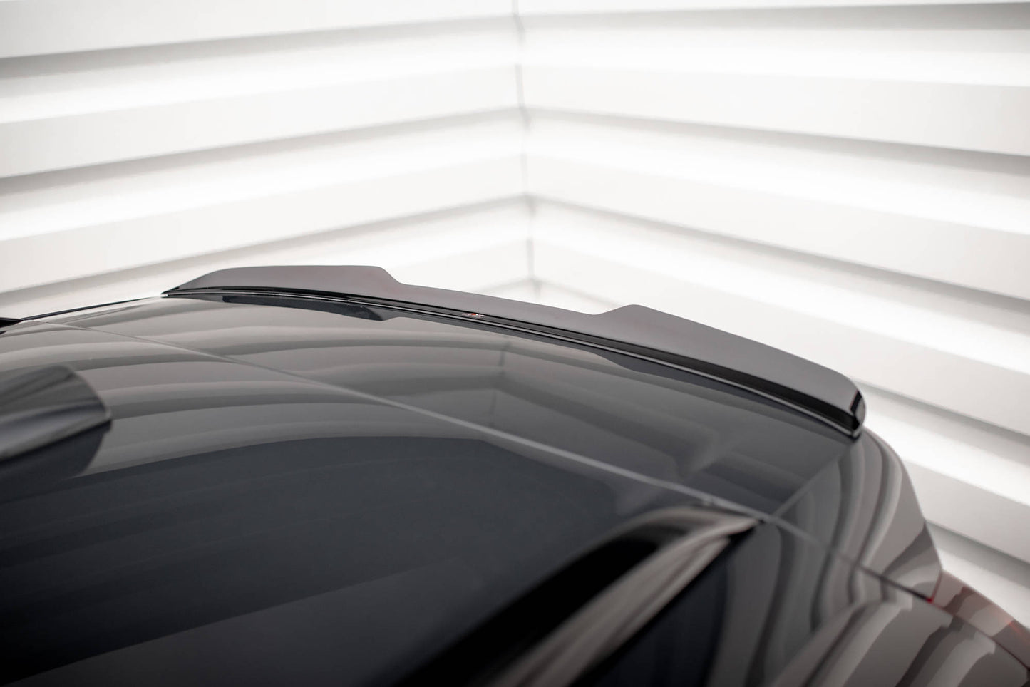 Spoiler cap Volvo XC90 R-Design Mk2 Facelift