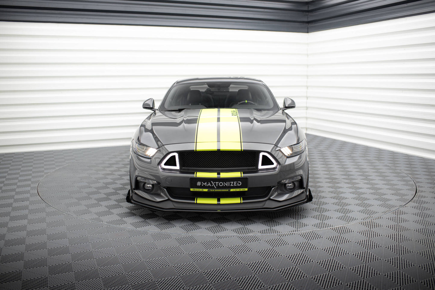 Forreste splitter Street Pro + Flaps Ford Mustang GT Mk6