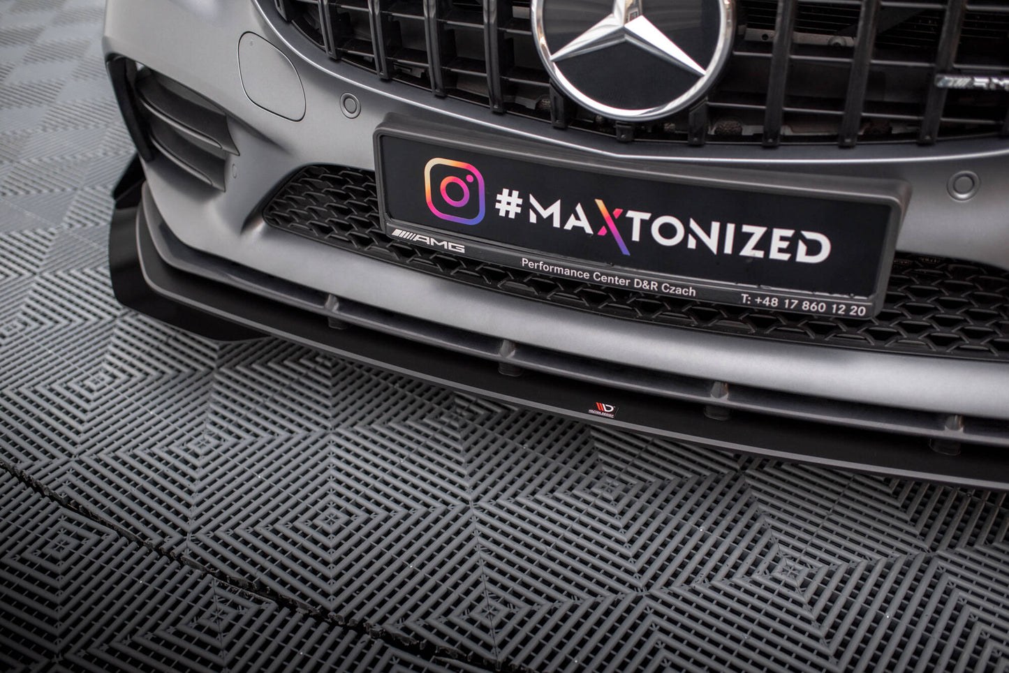 Forreste splitter Street Pro + Flaps Mercedes-AMG C43 Coupe / Cabrio C205 Facelift / A205 Facelift