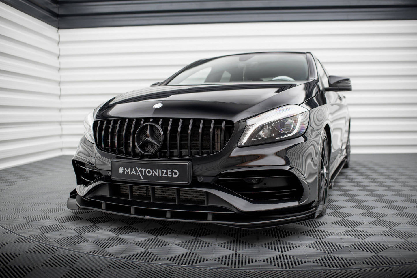 Forreste splitter Street Pro + Flaps Mercedes-Benz A AMG-Line W176 Facelift