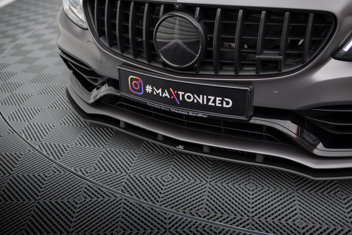 Forreste splitter Street Pro Mercedes-AMG C63 Sedan / Estate W205 Facelift