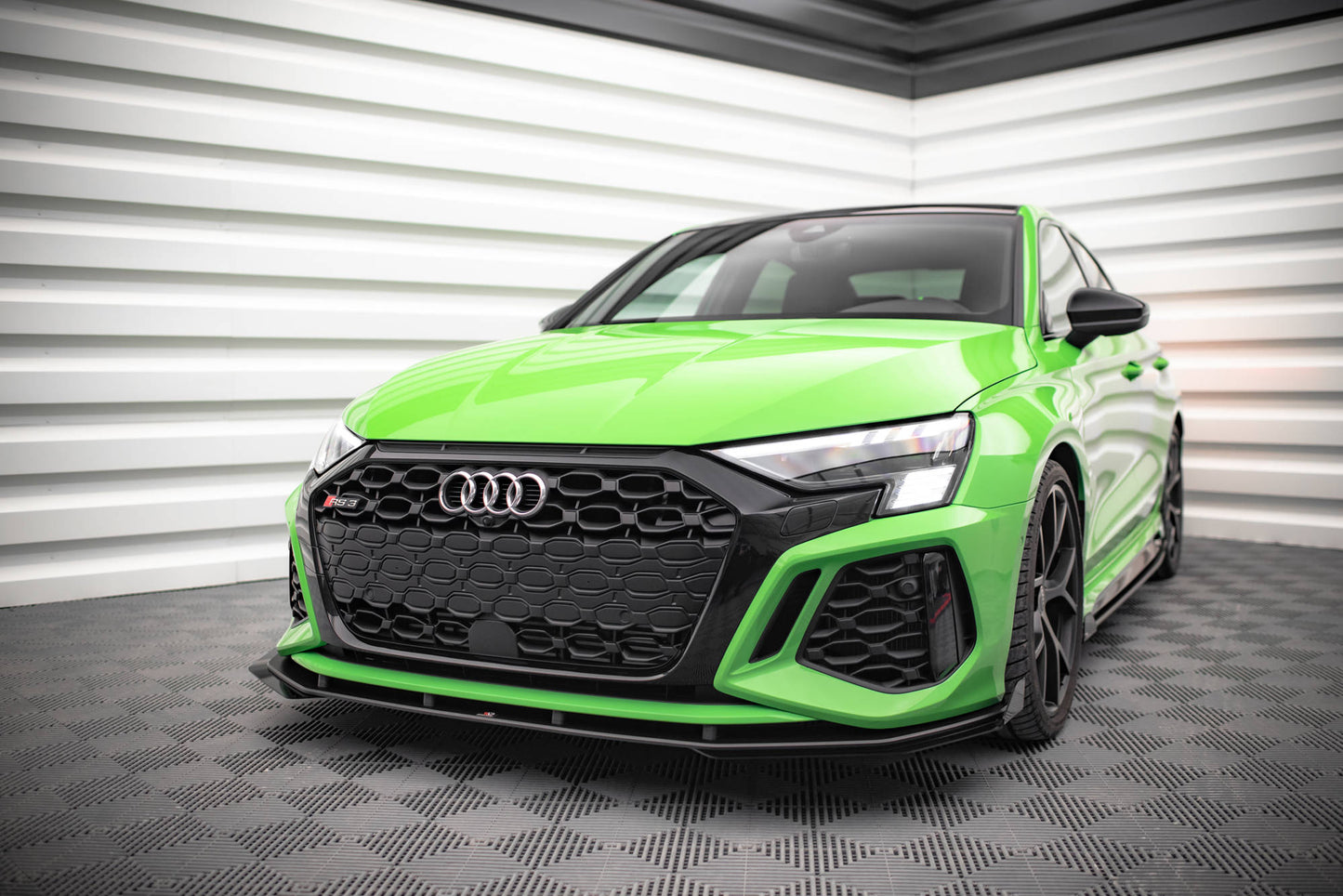 Forreste splitter Street Pro V.1 + Flaps Audi RS3 8Y