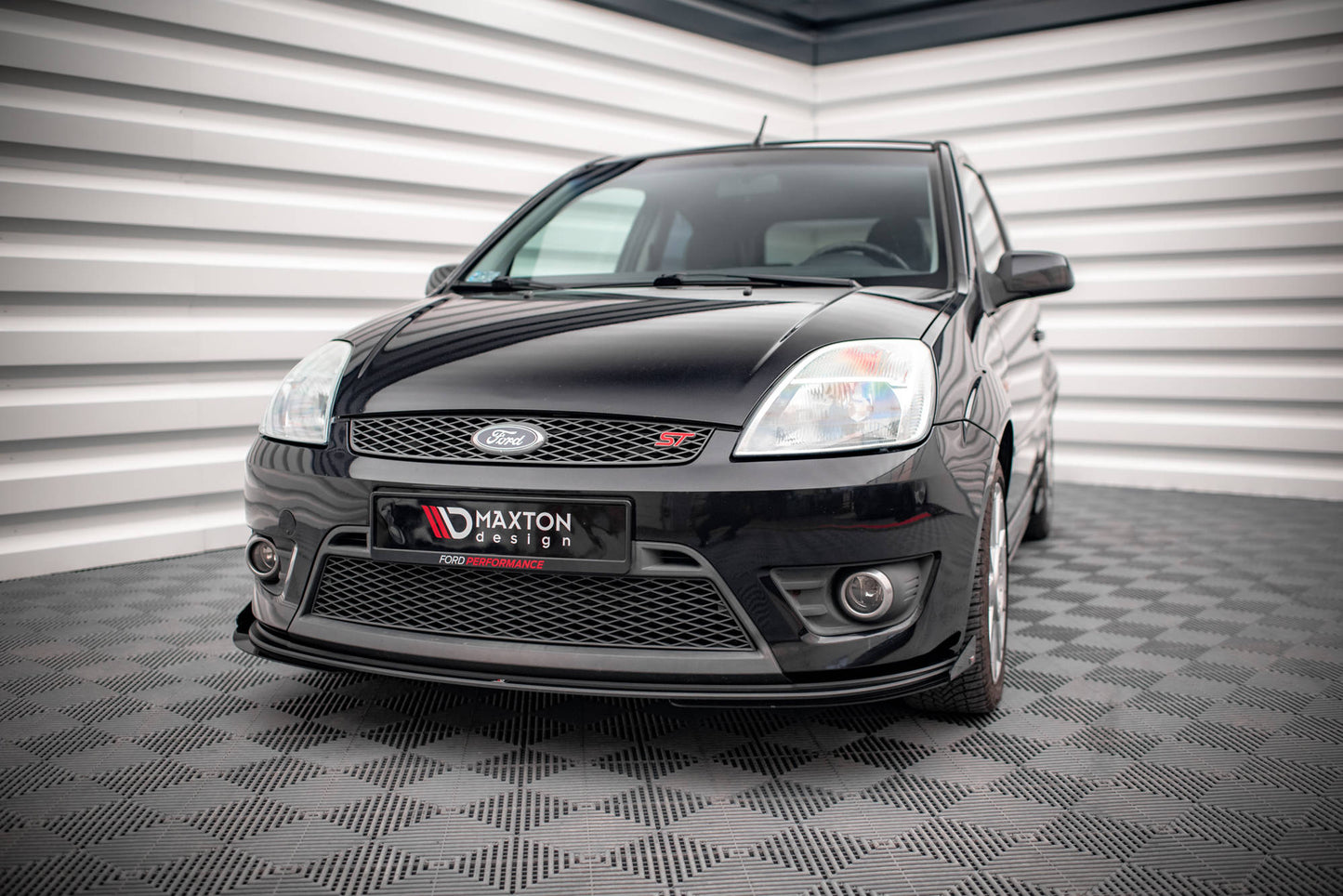 Forreste splitter Street Pro V.1 + Flaps Ford Fiesta ST Mk6