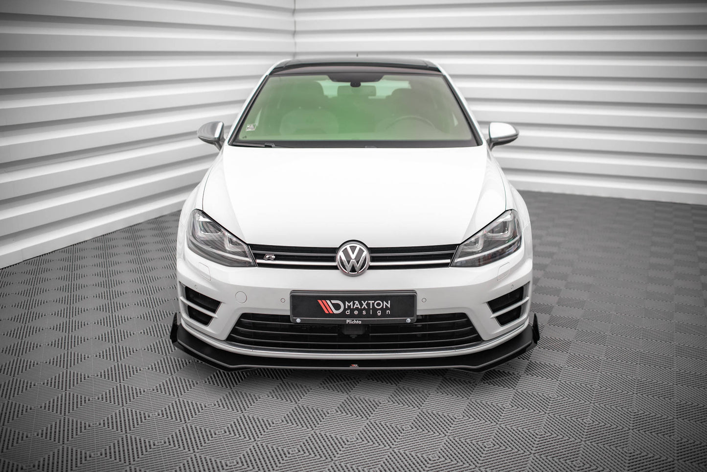 Forreste splitter Street Pro V.1 + Flaps Volkswagen Golf R Mk7