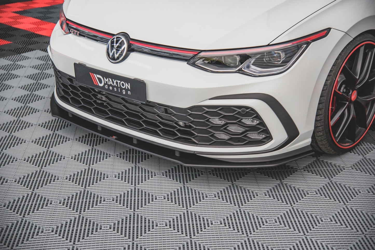 Forreste splitter Street Pro Volkswagen Golf GTI / GTE / GTD / R-Line Mk8