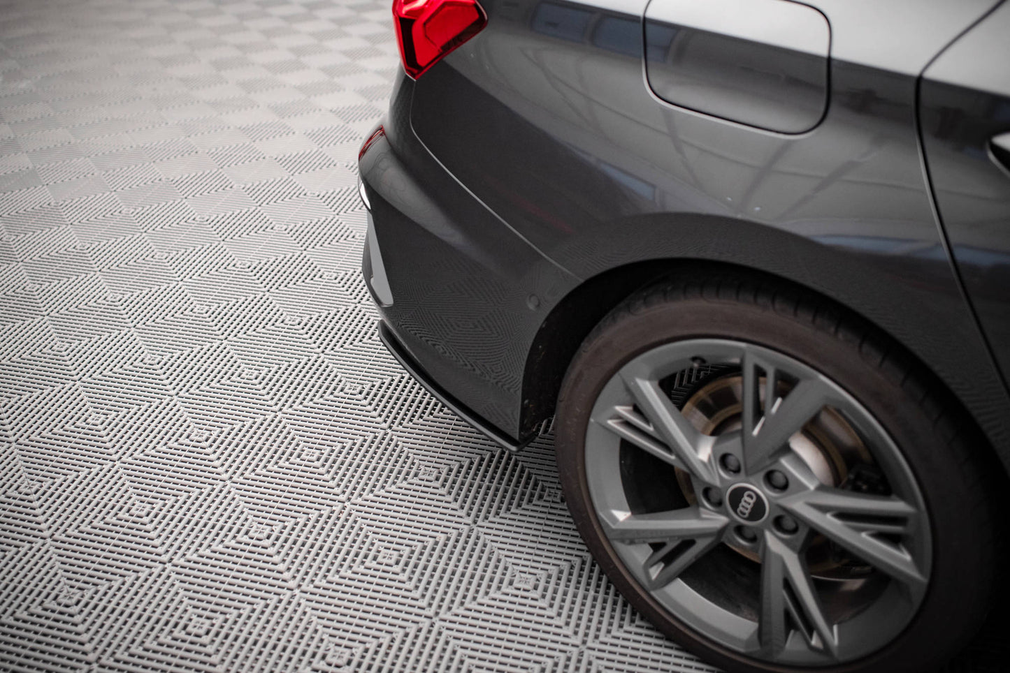 Bagerste sidesplitter Street Pro Audi S3 Sedan 8Y