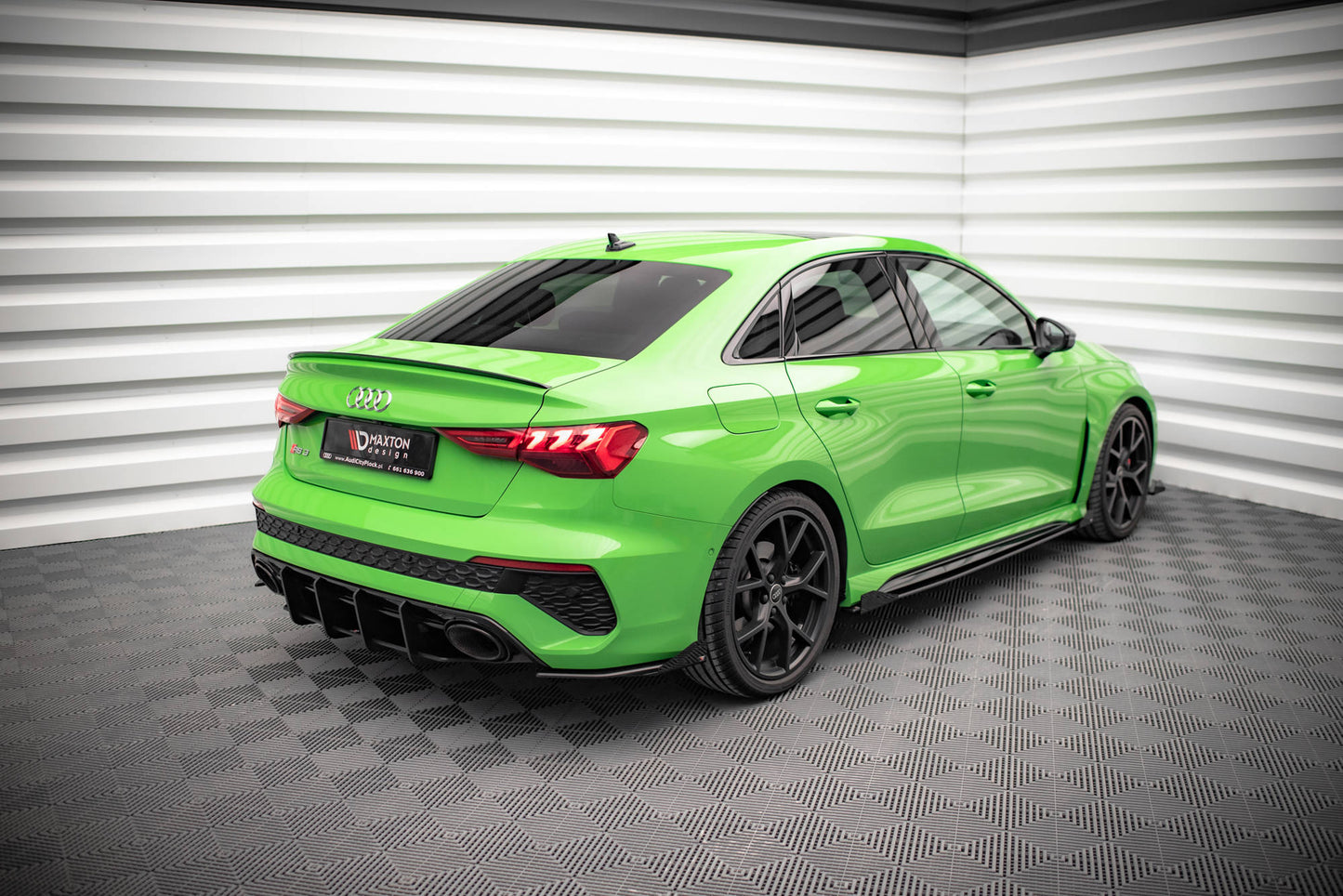 Bagerste sidesplitter Street Pro + Flaps Audi RS3 Sedan 8Y