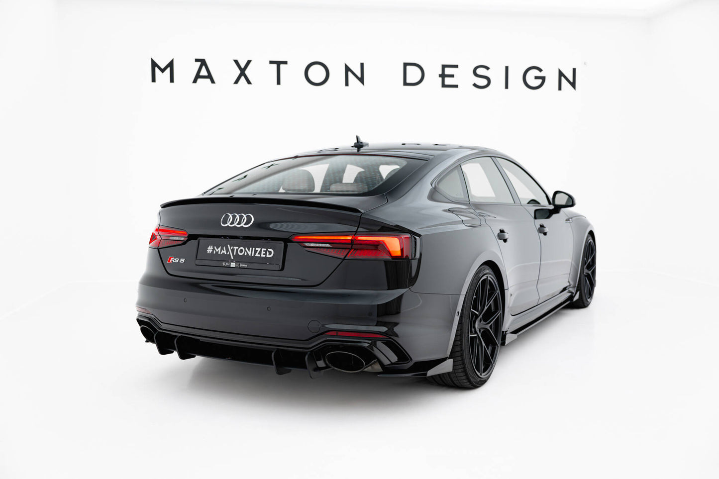 Bagerste sidesplitter Street Pro + Flaps Audi RS5 Sportback F5