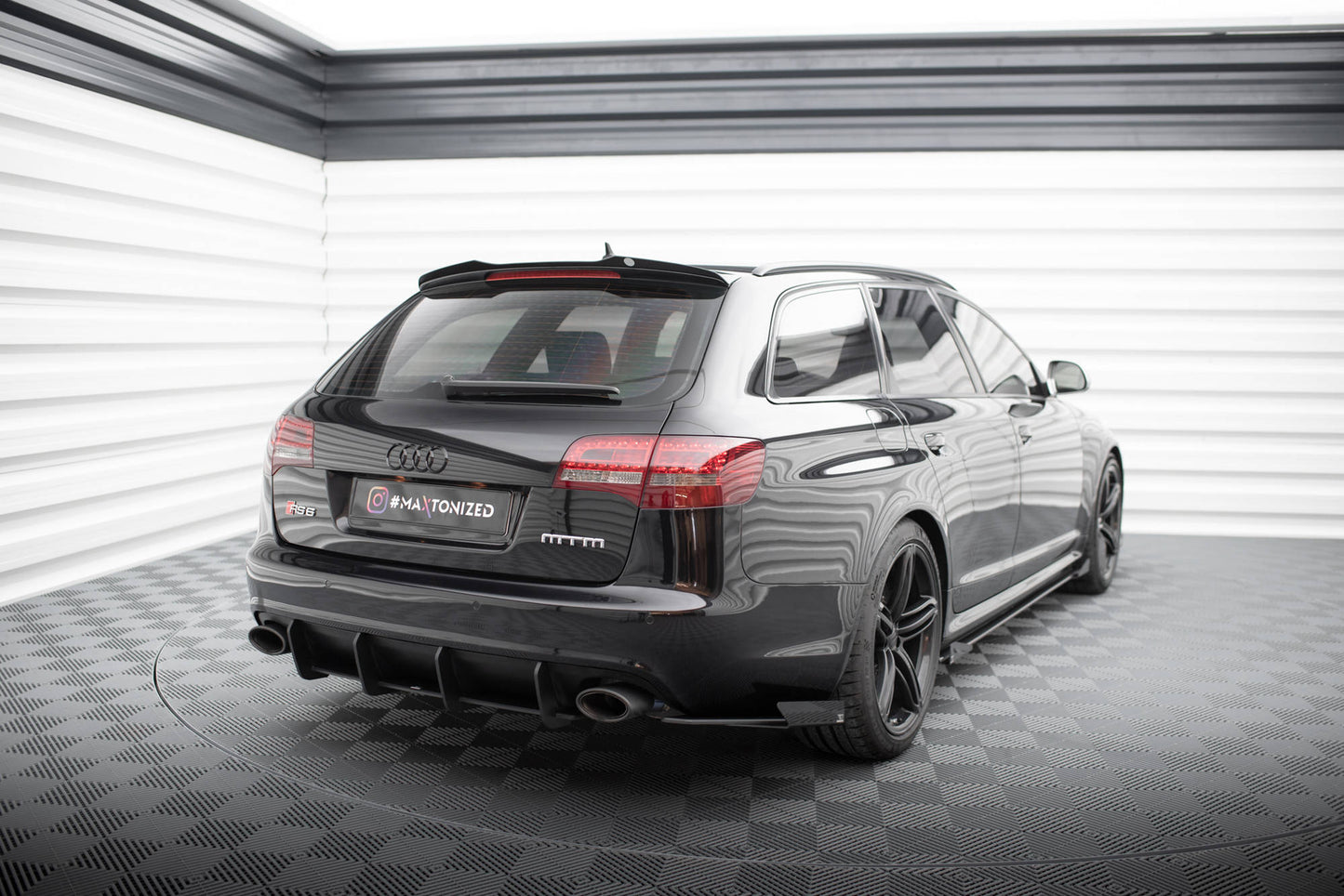 Bagerste sidesplitter Street Pro + Flaps Audi RS6 Avant C6