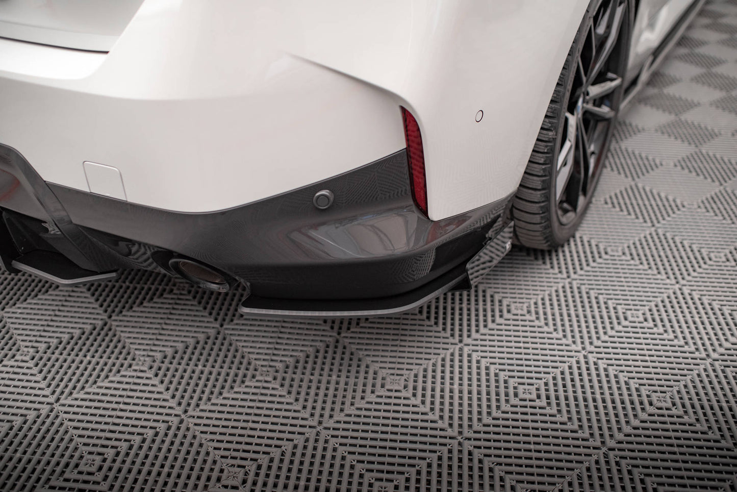 Bagerste sidesplitter Street Pro + Flaps BMW 2 Coupe M-Pack G42