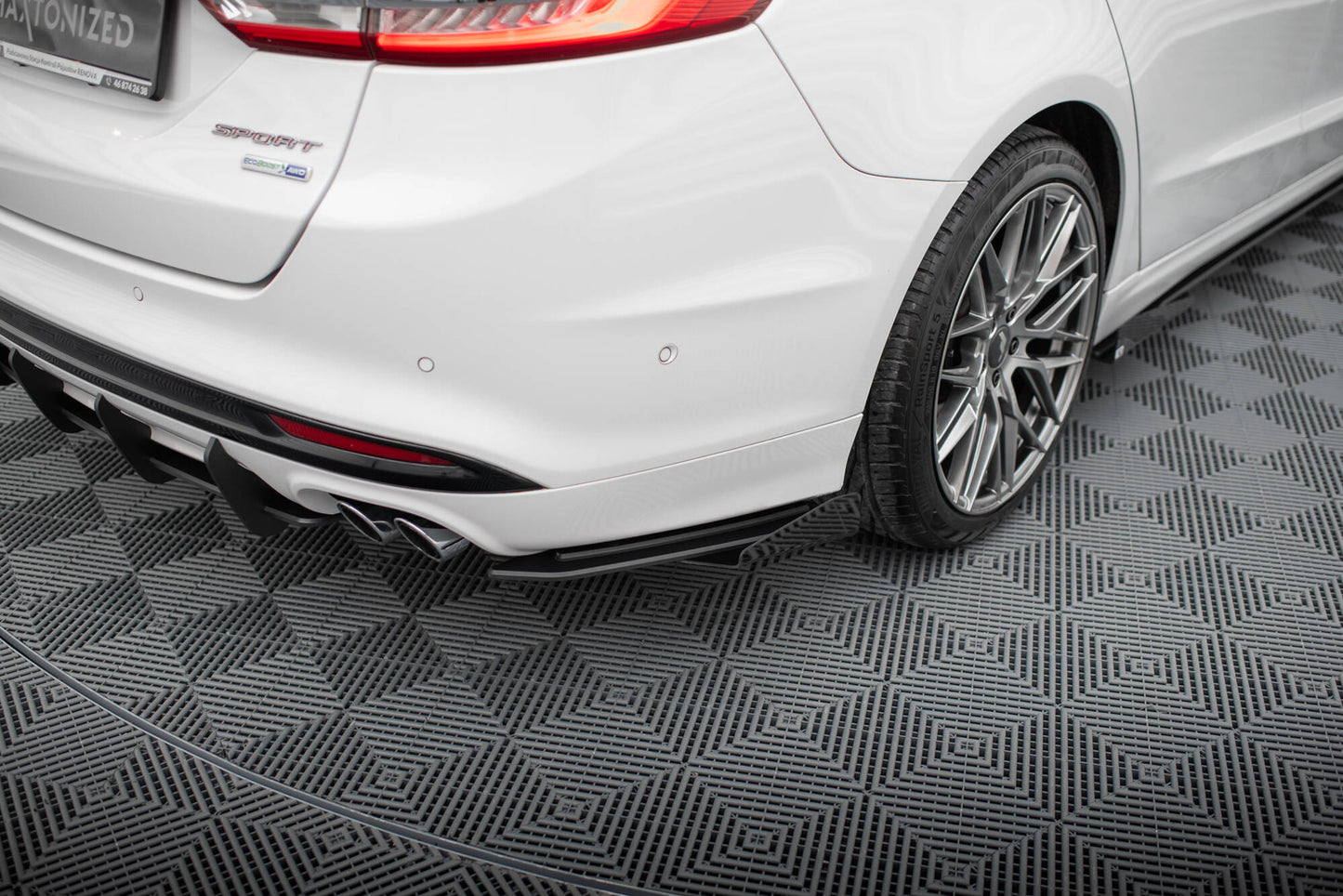 Bagerste sidesplitter Street Pro + Flaps Ford Mondeo Sport Mk5 Facelift / Fusion Sport Mk2 Facelift