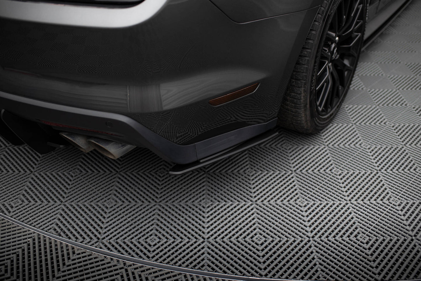 Bagerste sidesplitter Street Pro Ford Mustang GT Mk6