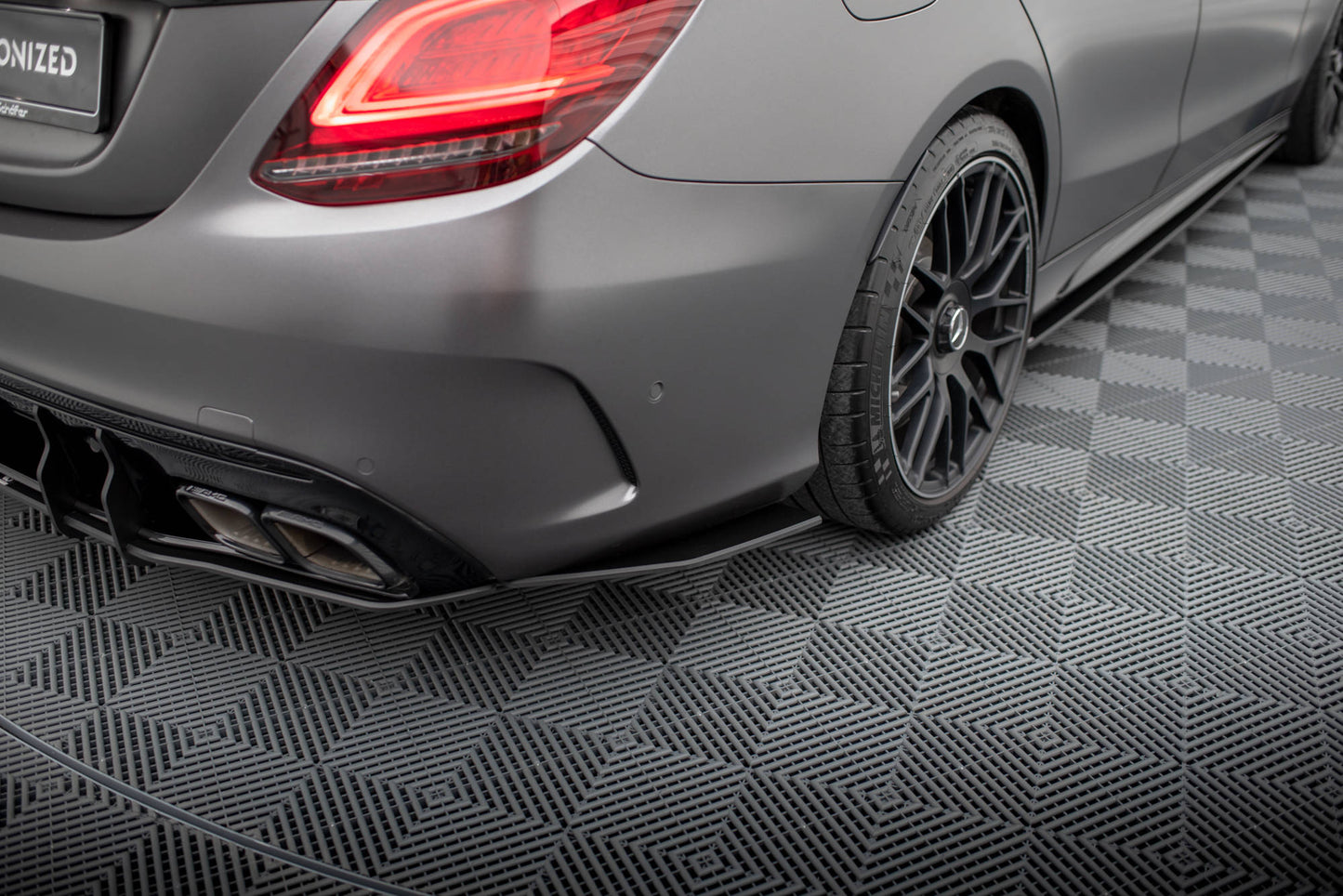 Bagerste sidesplitter Street Pro Mercedes-AMG C63 Sedan / Estate W205 Facelift
