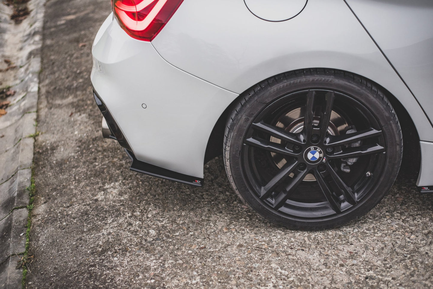 Bagerste sidesplitter Street Pro V.3 til BMW 1 F20 M140i
