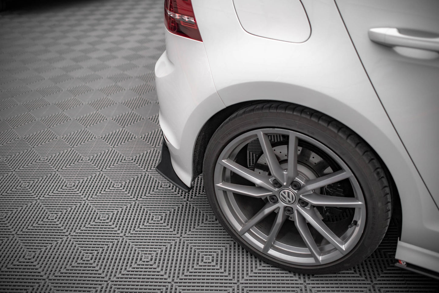 Bagerste sidesplitter Street Pro Volkswagen Golf R Mk7