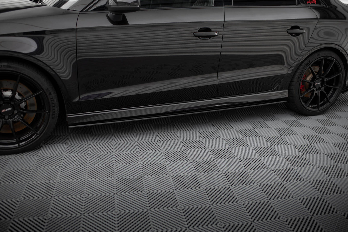 Sideskørter diffuser Street Pro Audi RS3 Sedan 8V Facelift