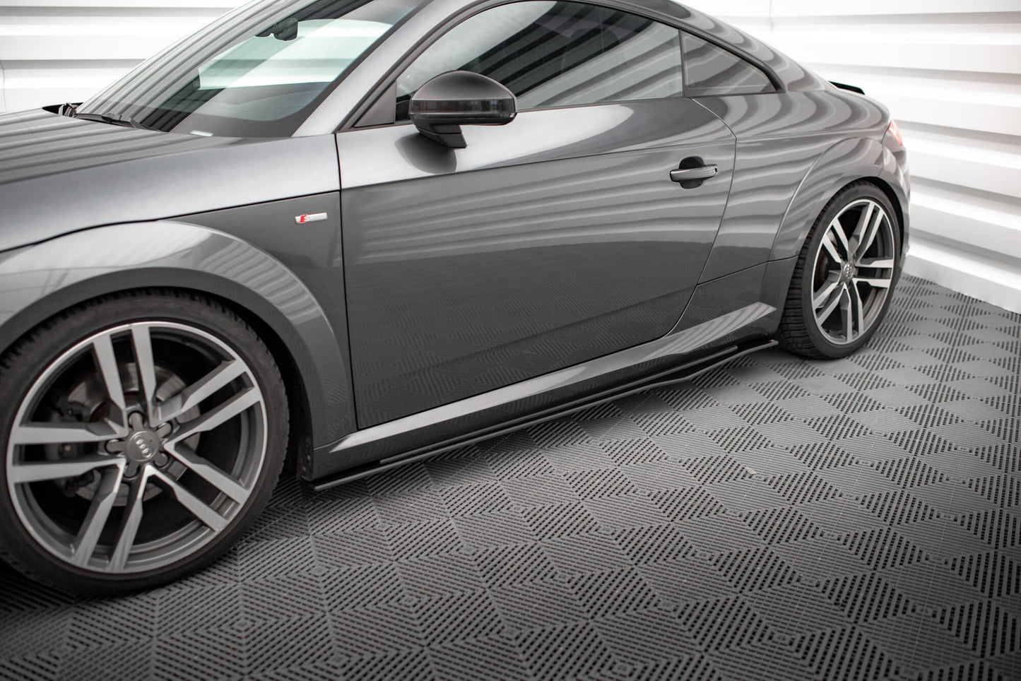 Sideskørter diffuser Street Pro Audi TT S / S-Line 8S