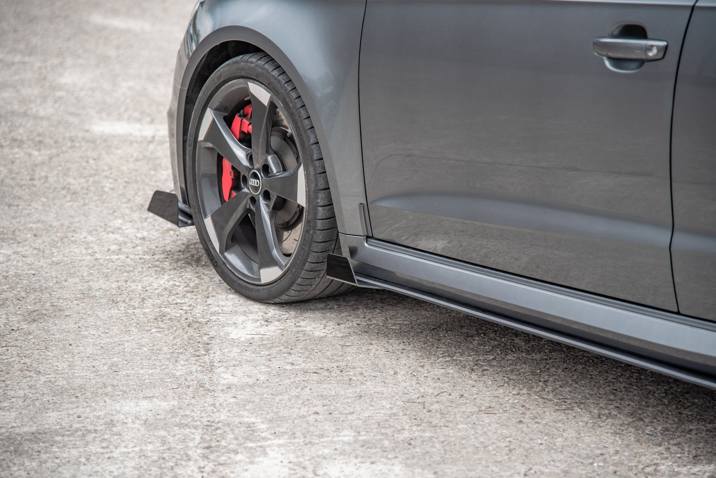Sideskørter diffuser Street Pro + Flaps Audi RS3 8V Sportback
