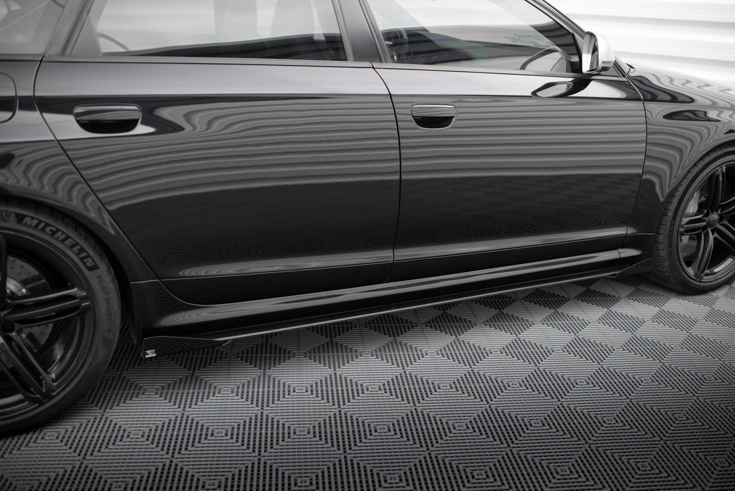 Sideskørter diffuser Street Pro + Flaps Audi RS6 Avant C6