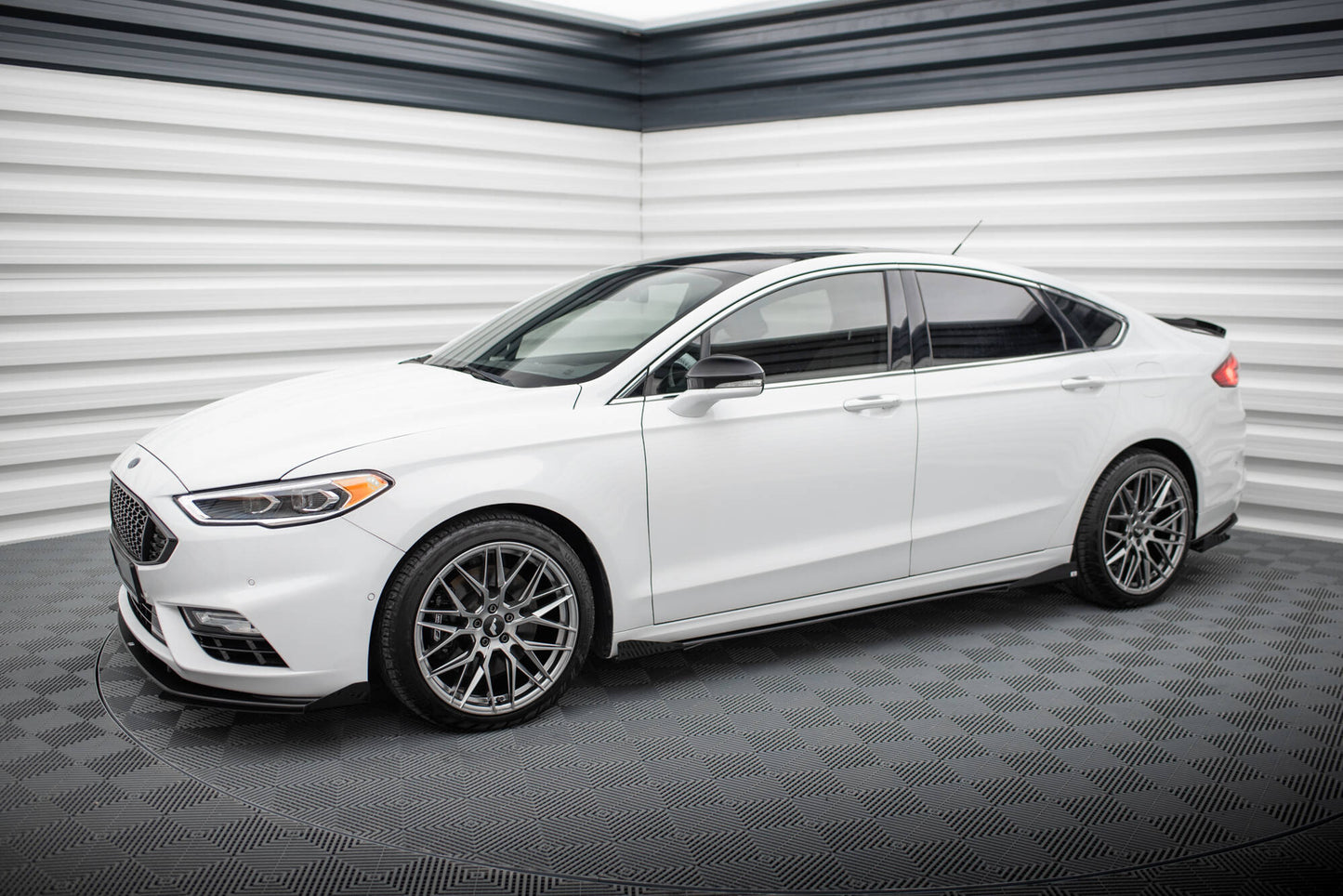 Sideskørter diffuser Street Pro + Flaps Ford Mondeo Sport Mk5 Facelift / Fusion Sport Mk2 Facelift