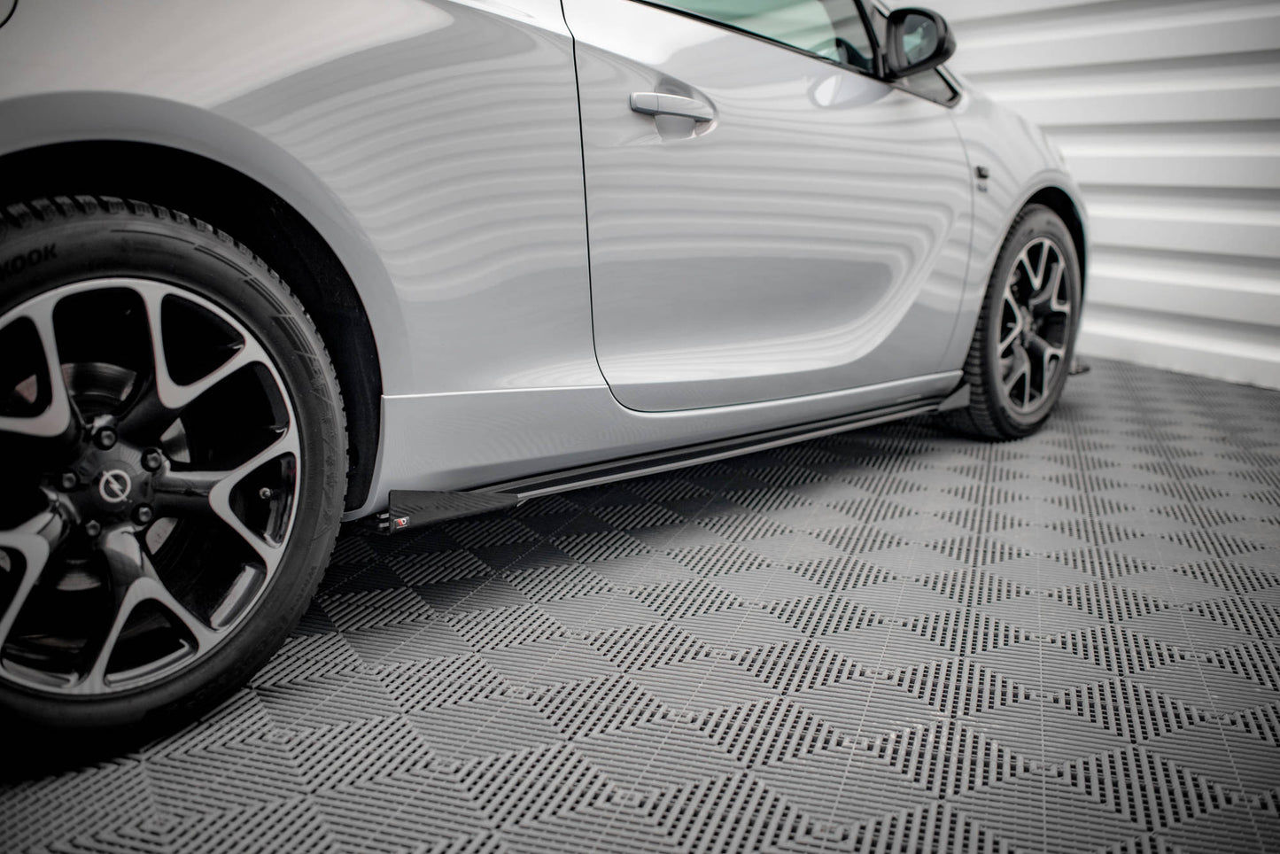 Sideskørter diffuser Street Pro + Flaps Opel Astra GTC OPC-Line J