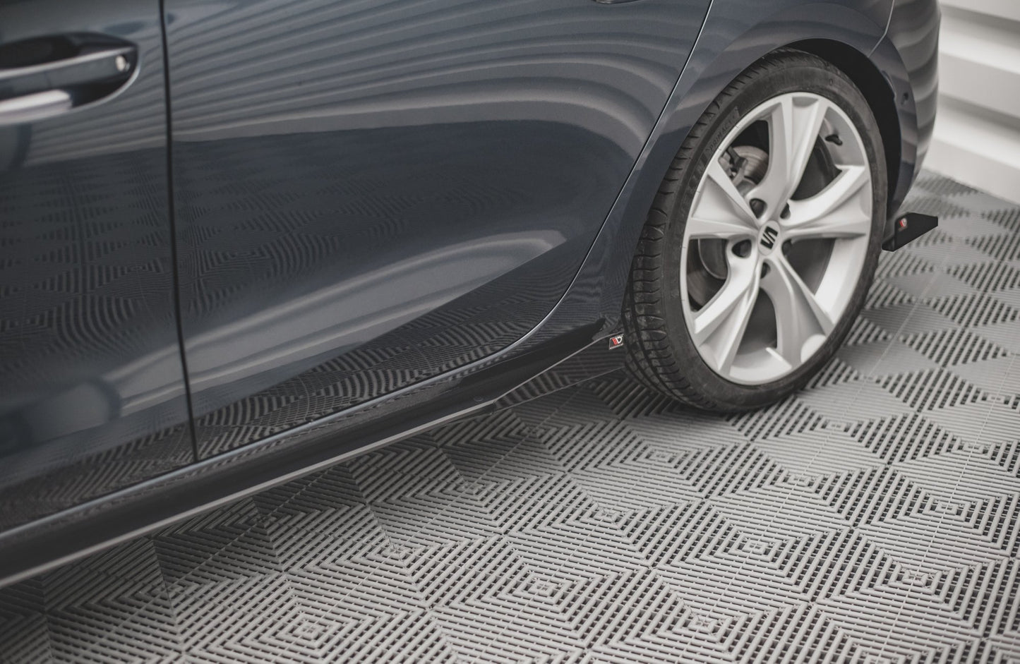 Sideskørter diffuser Street Pro + Flaps Seat Leon FR Mk4
