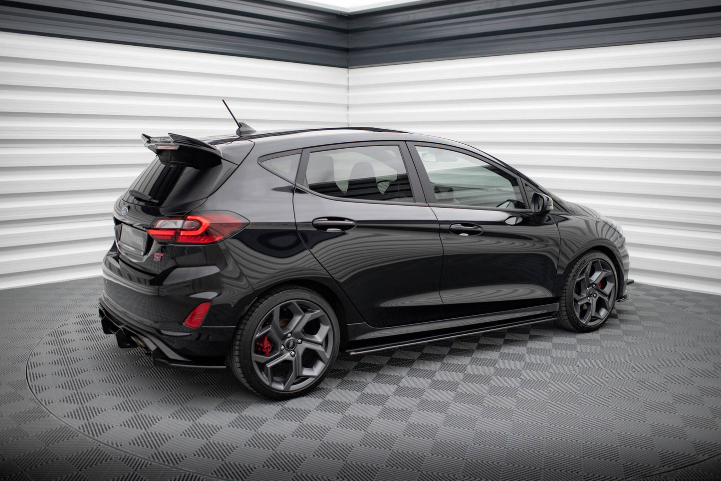Sideskørter diffuser Street Pro Ford Fiesta ST / ST-Line Mk8