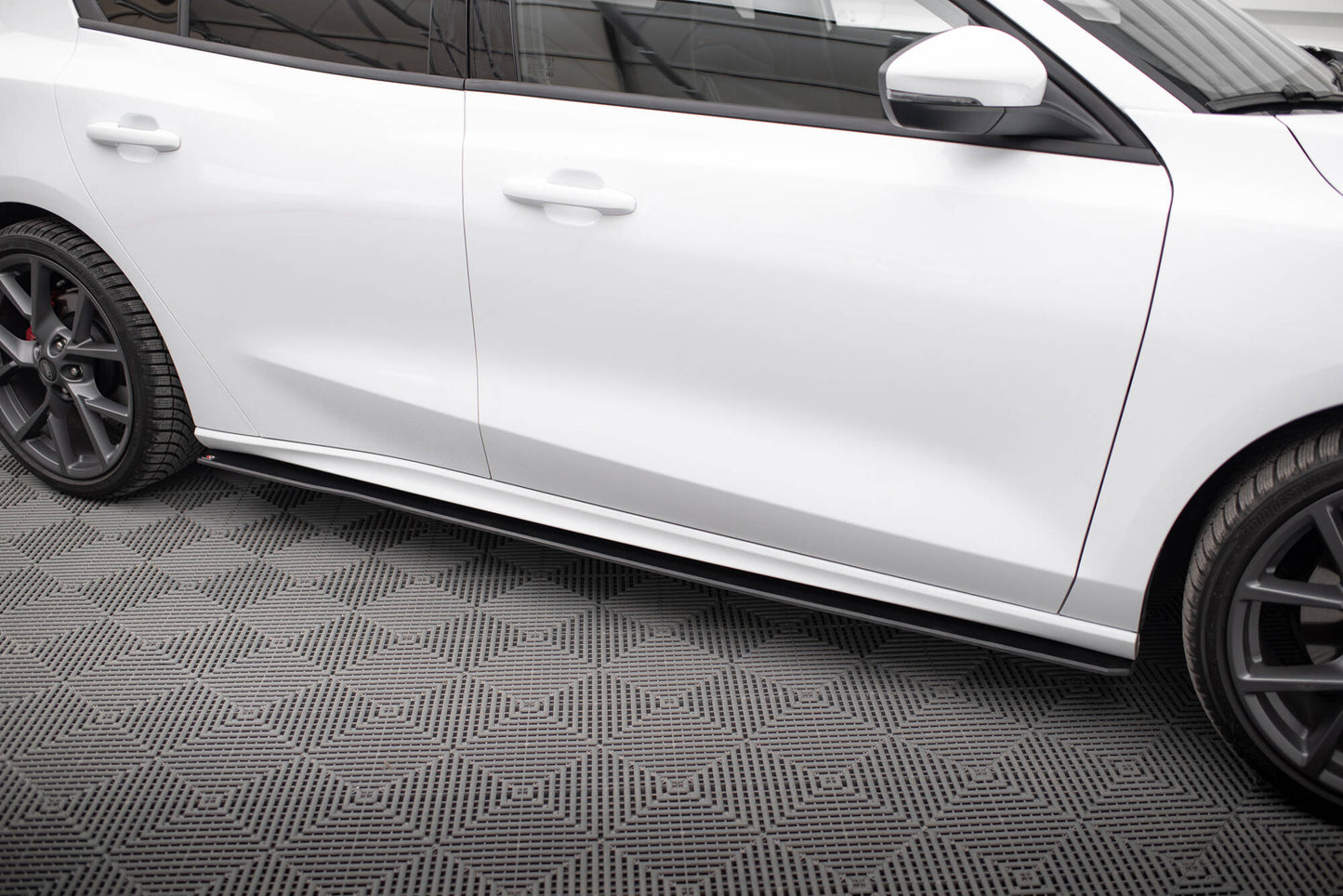 Sideskørter diffuser Street Pro Ford Focus ST / ST-Line Mk4