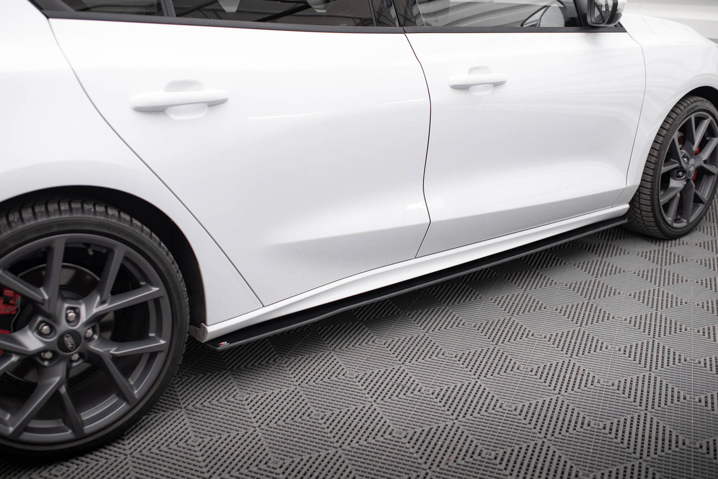 Sideskørter diffuser Street Pro Ford Focus ST / ST-Line Mk4
