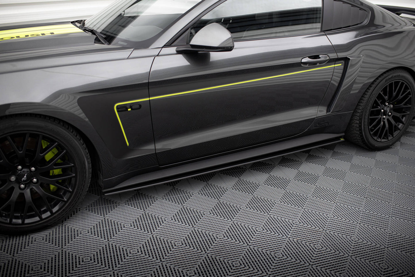 Sideskørter diffuser Street Pro Ford Mustang GT Mk6