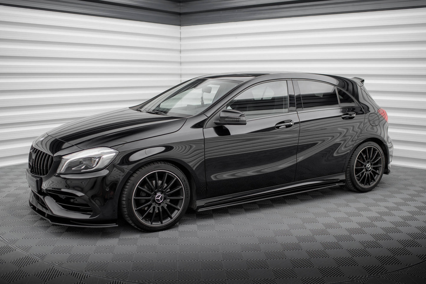 Sideskørter diffuser Street Pro Mercedes-Benz A AMG-Line W176 Facelift